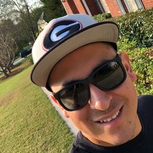 Meet your Posher, Luis